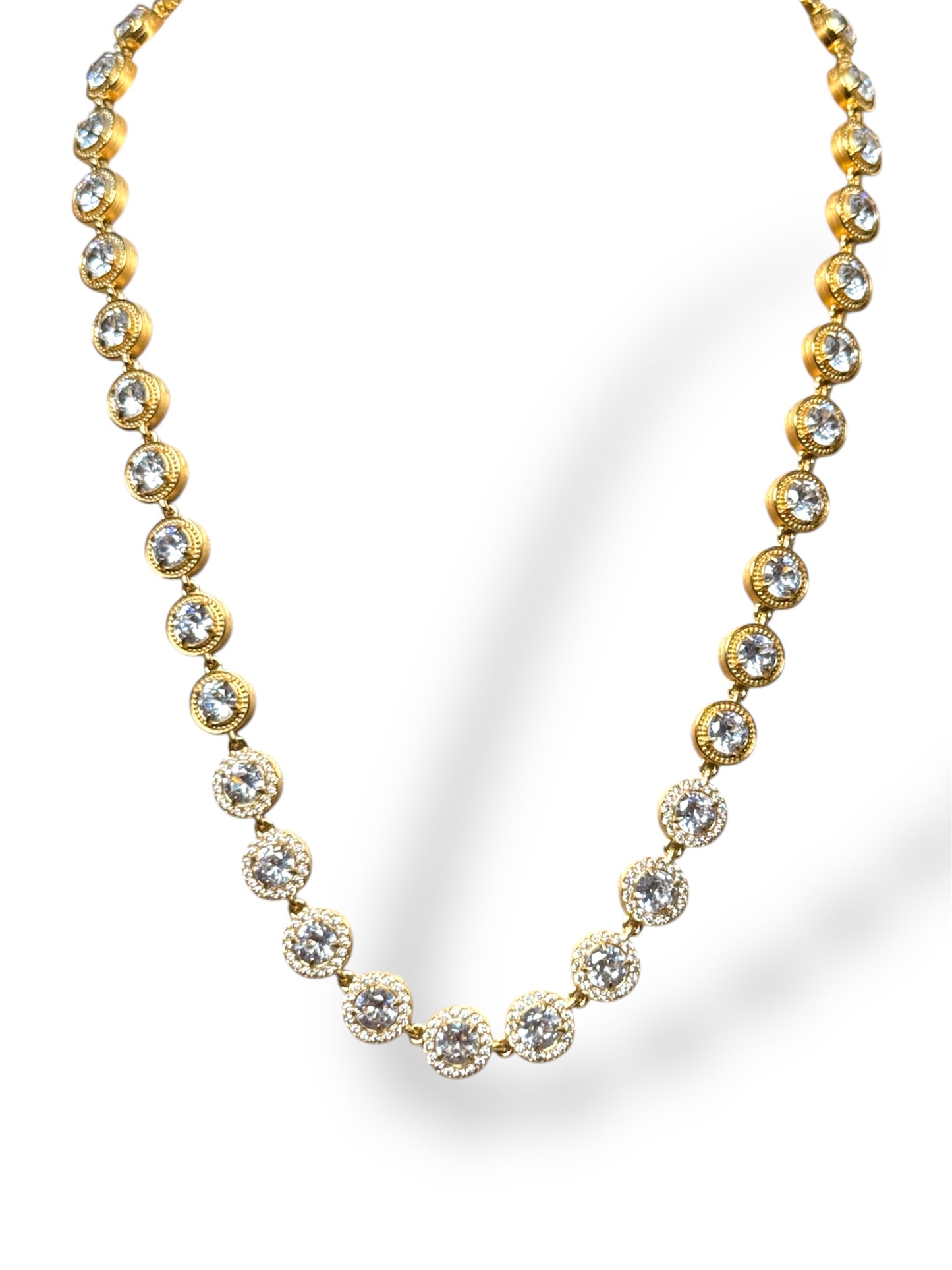 Collier Diamond Line