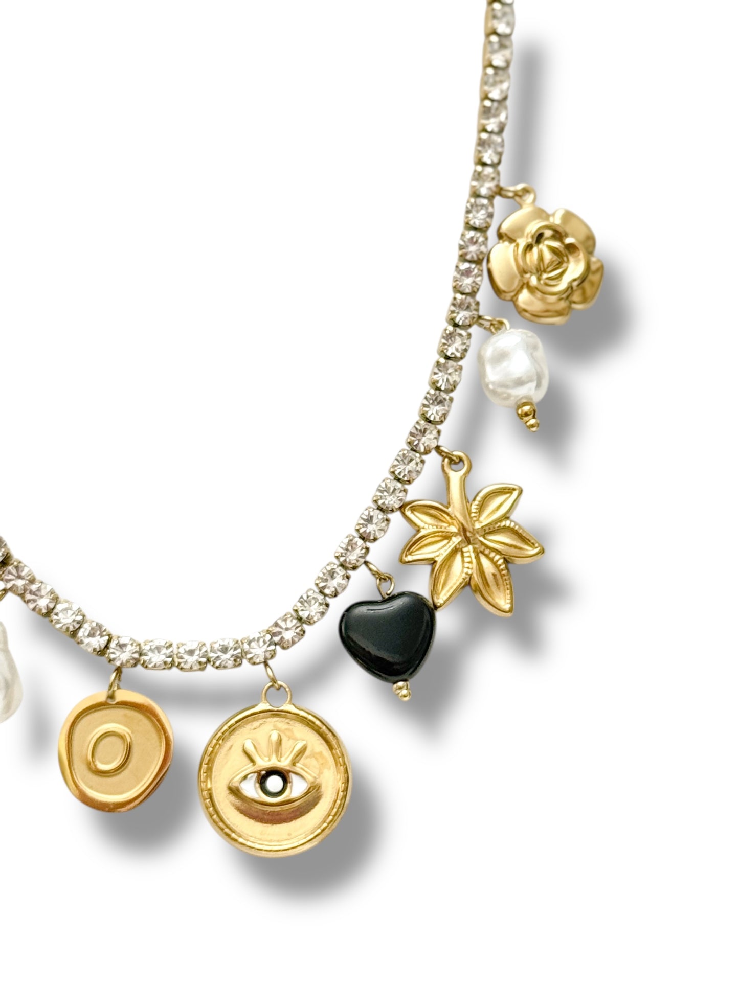Collier Amulettes Élégantes